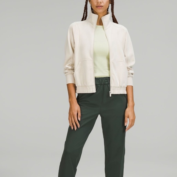 NEW Lululemon brushed softstreme funnel-neck zip up NATURAL IVORY - Picture 2 of 10